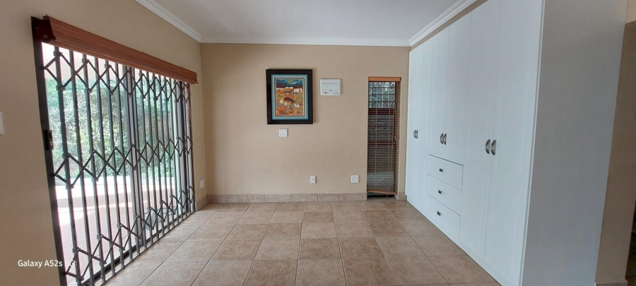 6 Bedroom Property for Sale in West Bank Eastern Cape